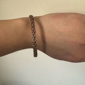 Gold toned snap on costume‎ bracelet